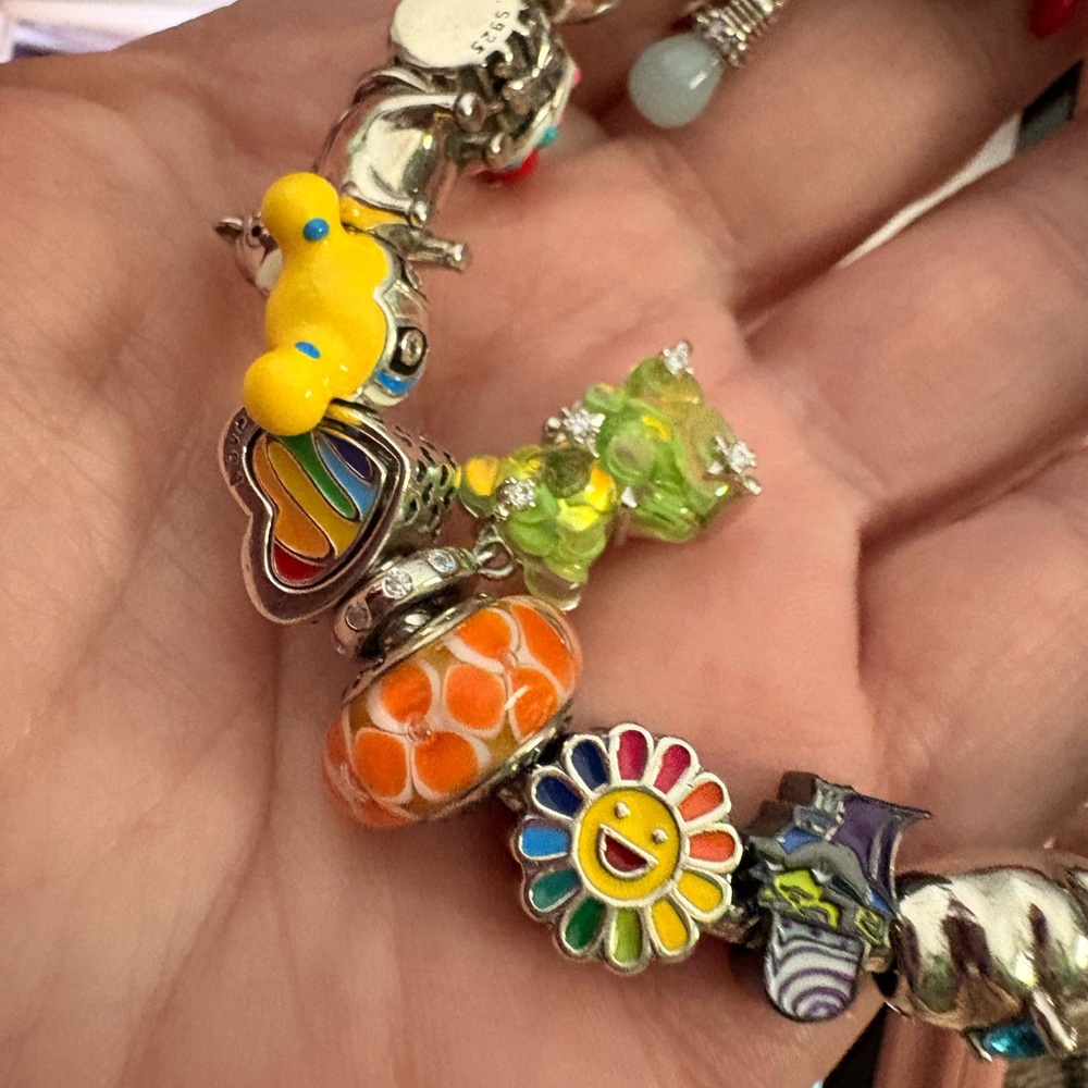 Linx bracelet with Power Puff Girl theme - Picture 3 of 5